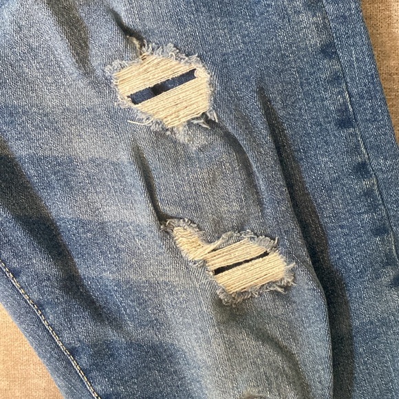Men’s Aeropostale distressed jeans - Picture 4 of 5